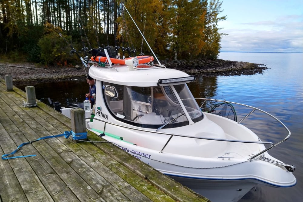 Finnaction_Boat fishing at Lake Oulujärvi