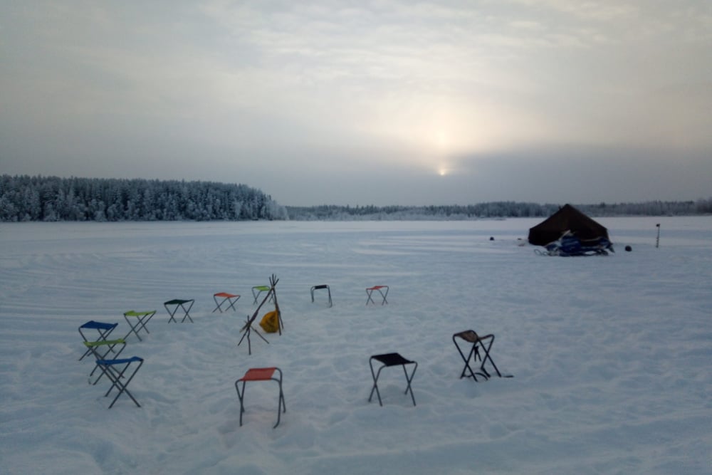 Finnaction_Night time burbot ice fishing