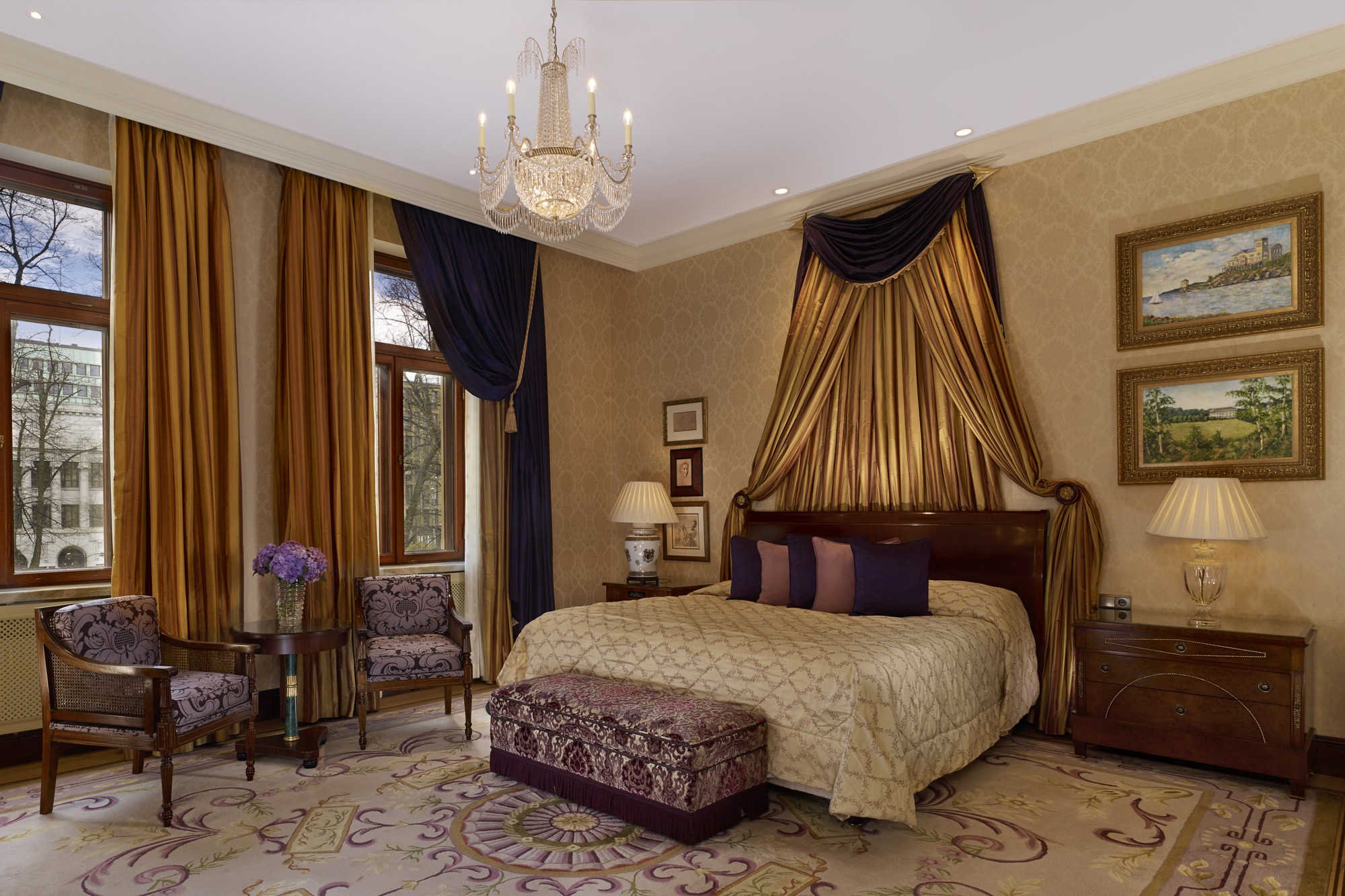 Presidential Mannerheim Suite master bedroom © Starwood-Kämp Collection Hotels
