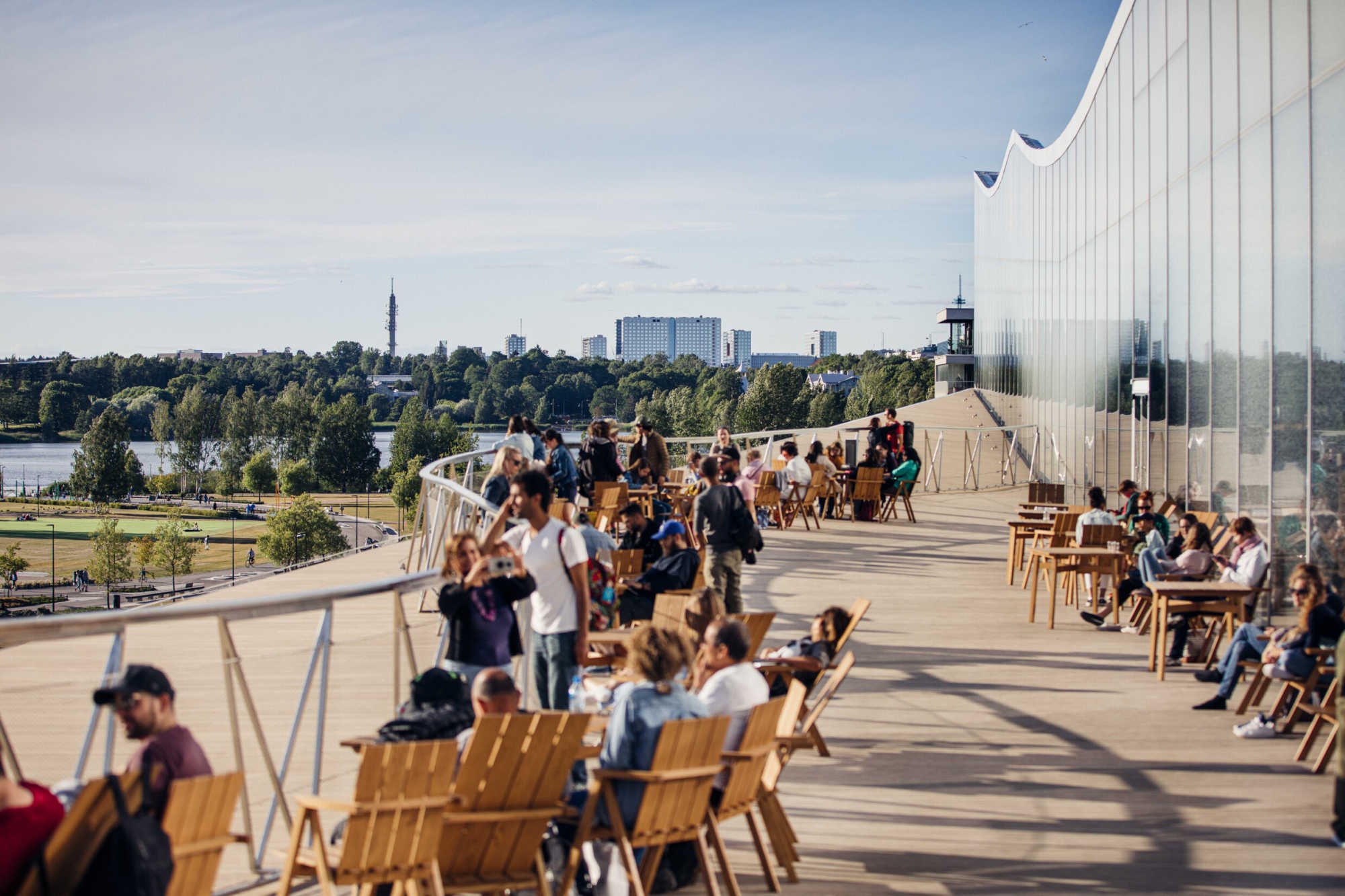 City life at Oodis summer terrace_Jussi_Hellsten-city of Helsinki