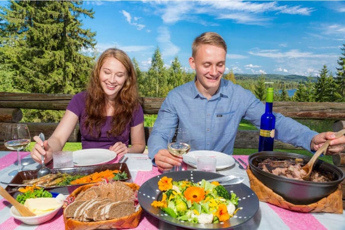 Äksyt Ämmät-food