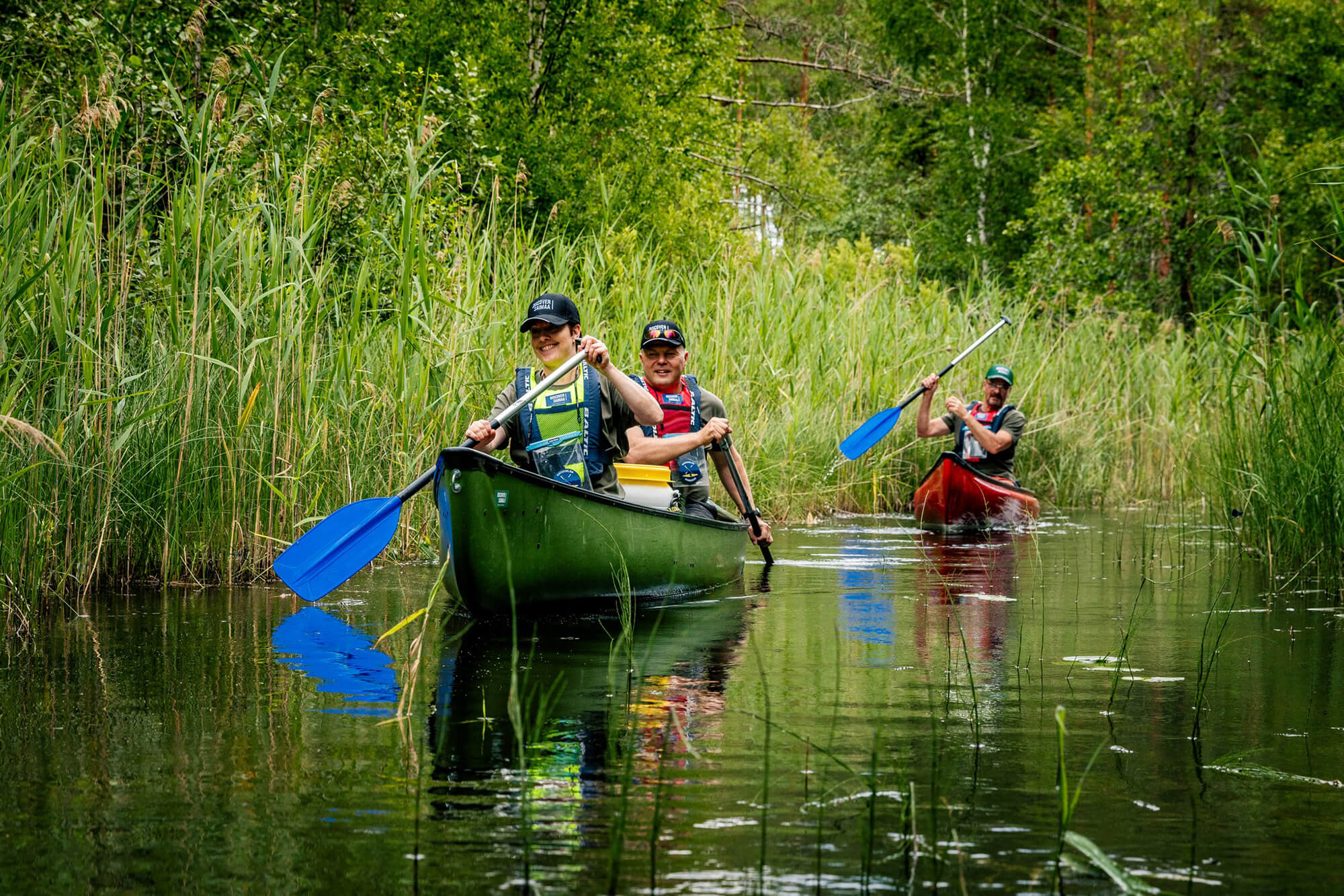 Kayaking on the river in Ruokolahti © GoSaimaa