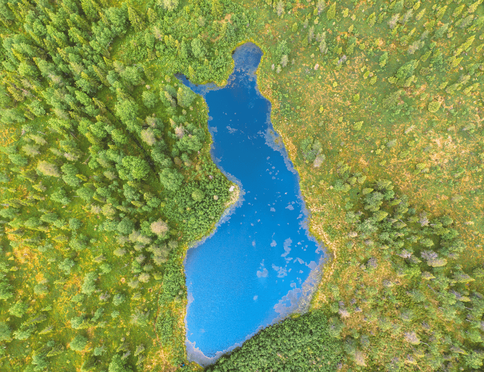 Finland-shaped lake in Kittilä, Finland