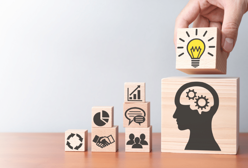 Business knowledge and lighting on solution.@tadamichi