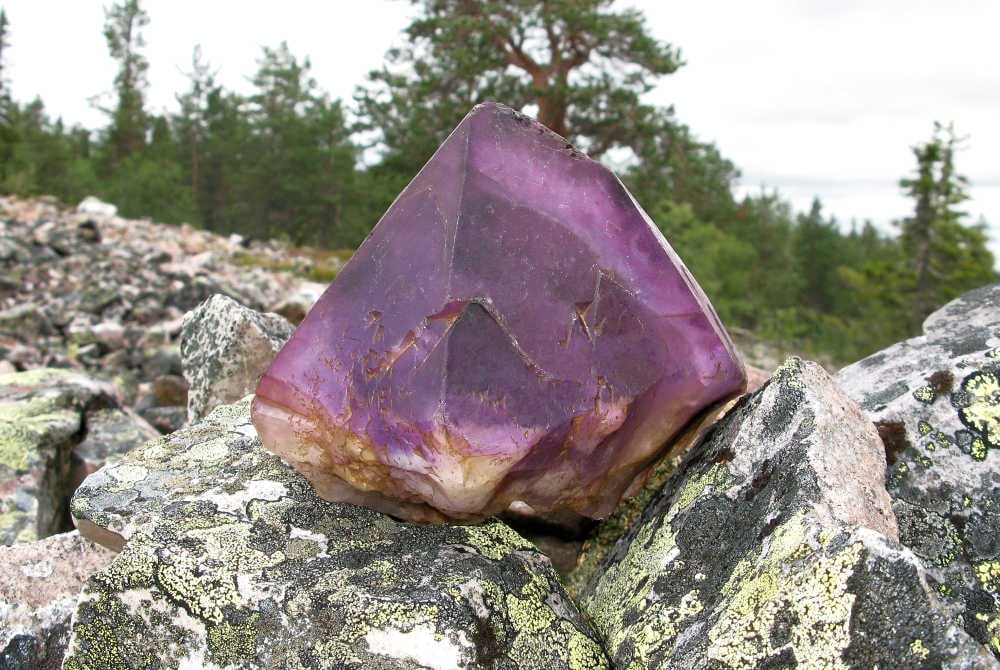 PyhaLuosto-Amethystmine