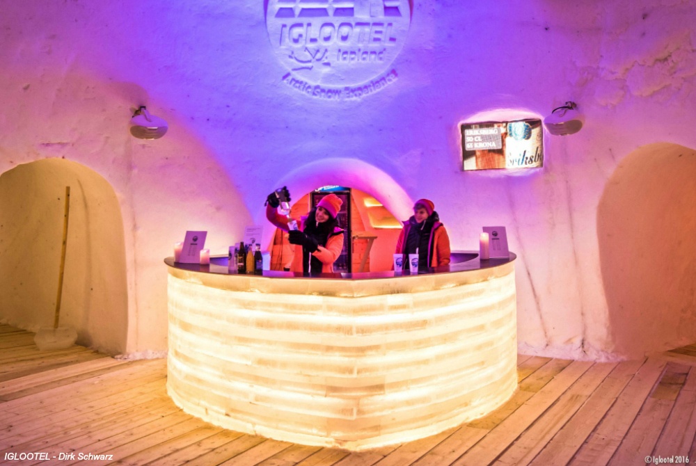 IGLOOTEL Bar_6_Dirk Schwarz_1000_copyright