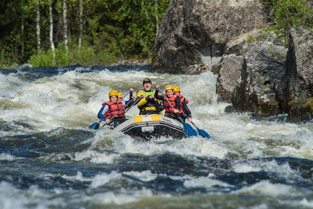Umeå - Forsknäckarna - WildwasserRafting Trollforsen Tour