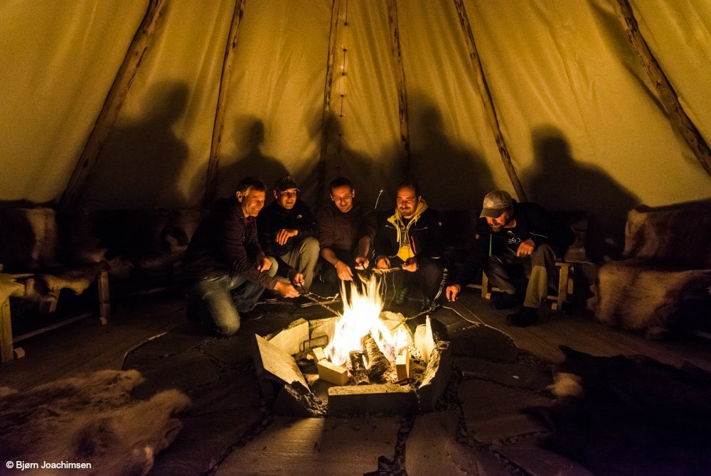 Lagerfeuer im Lavvo