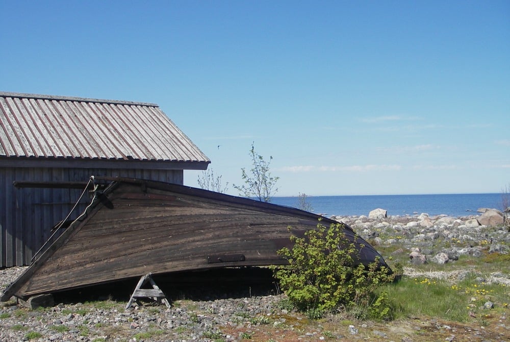 Makkalla old boat