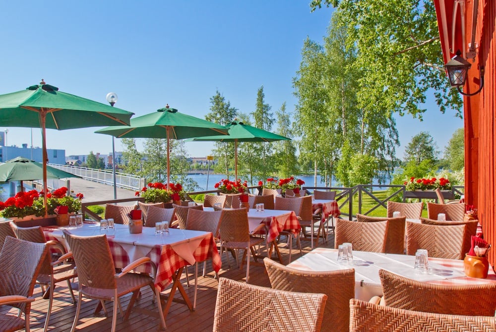 Restaurant Sokeri-Jussin Kievari in Oulu