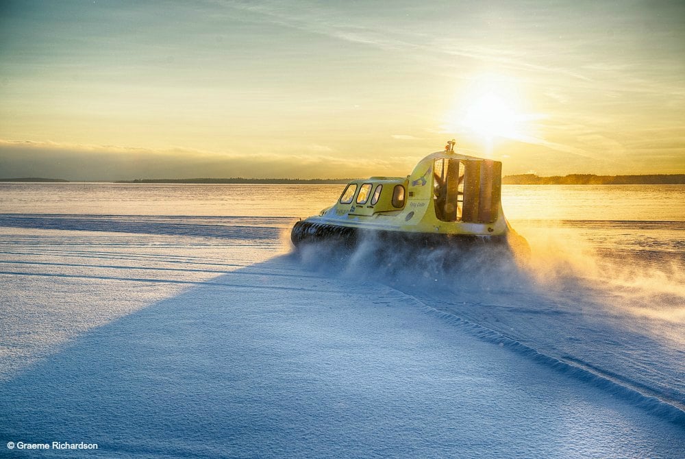 Hovercraft-Tour im Archipel von Luleå