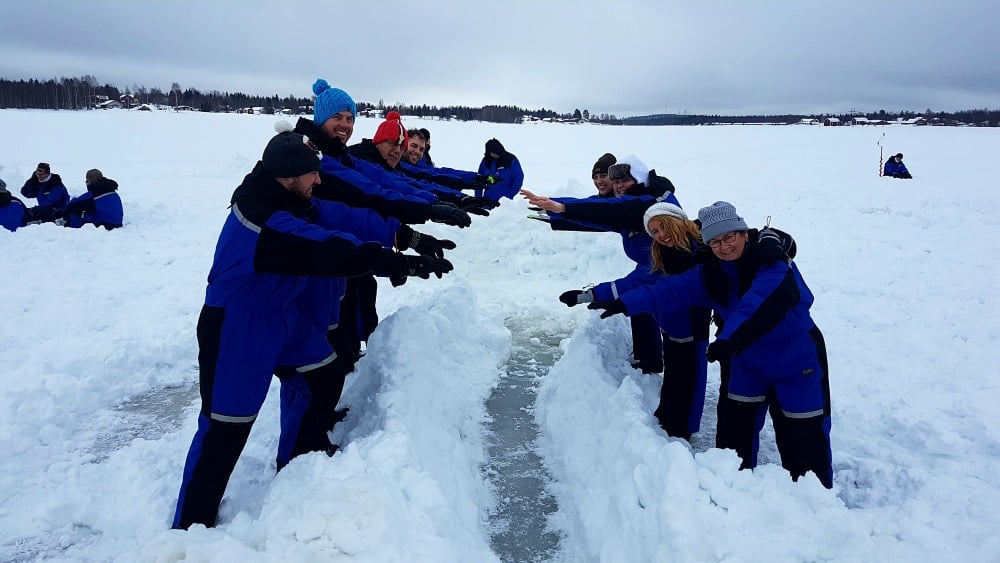 Kukkolaforsen_activities_icefishing2_1000