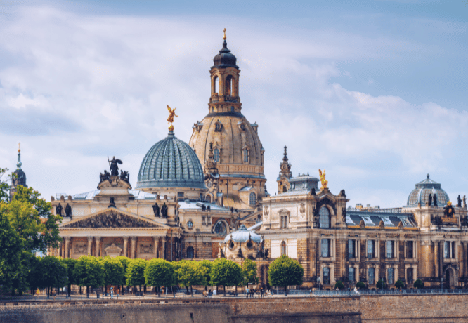 Dresden matkanjärjestäjäyhteistyö.