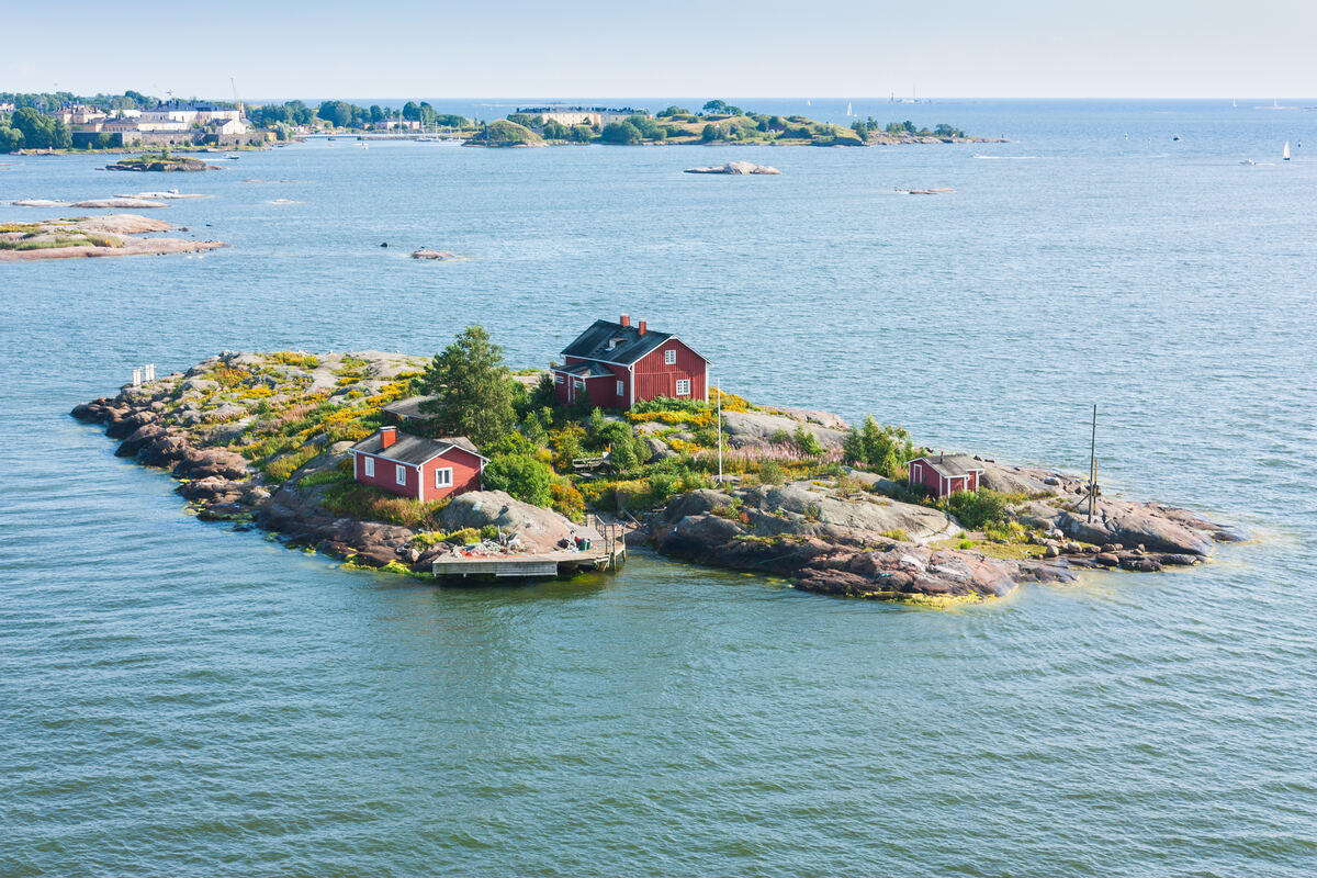 Finland_Helsinki_AdobeStock_252617635 (1)