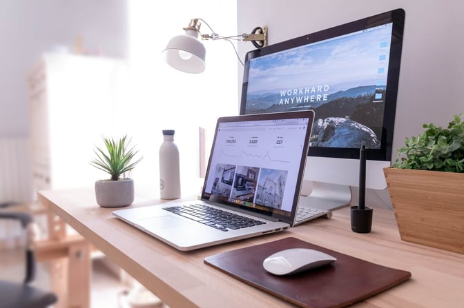SWE_SALES_NL_Copyright_Domenico_Loia_ Unsplash 2