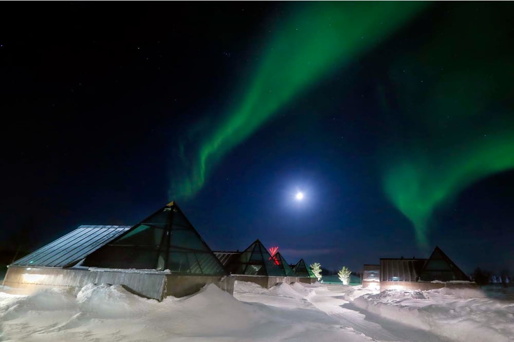 Hullu Poro-Nordlichter-Aurora Pyramiden