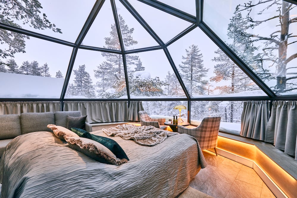 Winter-2020-01-30_Superior-Glass-Igloo_Interior_NR14-016