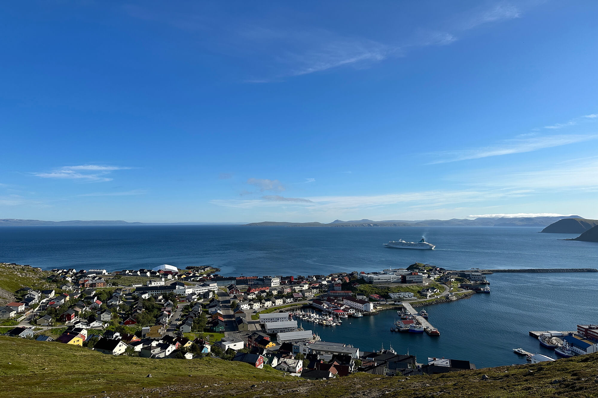 Visit Nordkapp by Maksim Zakharov. Visit Nordkapp
