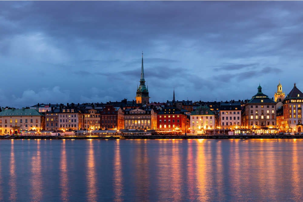 Stockholm-Tyska kyrkan bei Nacht
