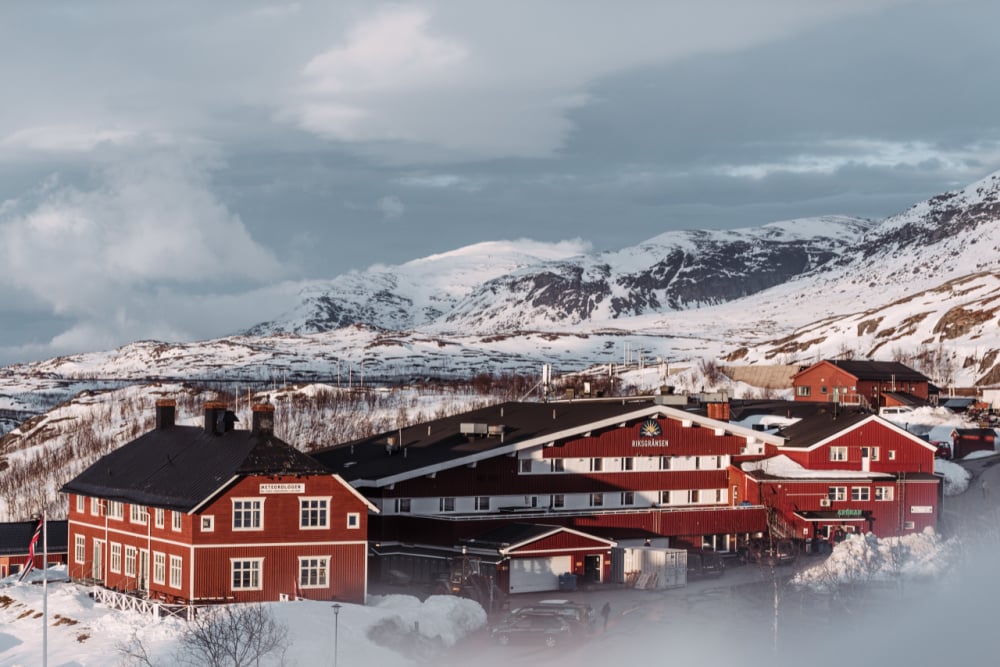 RIKSGRÄNSEN - METEOROLOGEN - Copyright_LAPLAND RESORTS