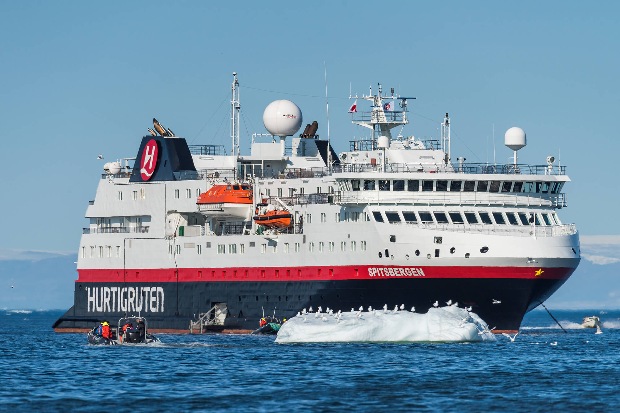 HX Hurtigruten Expeditions MS Spitsbergen
