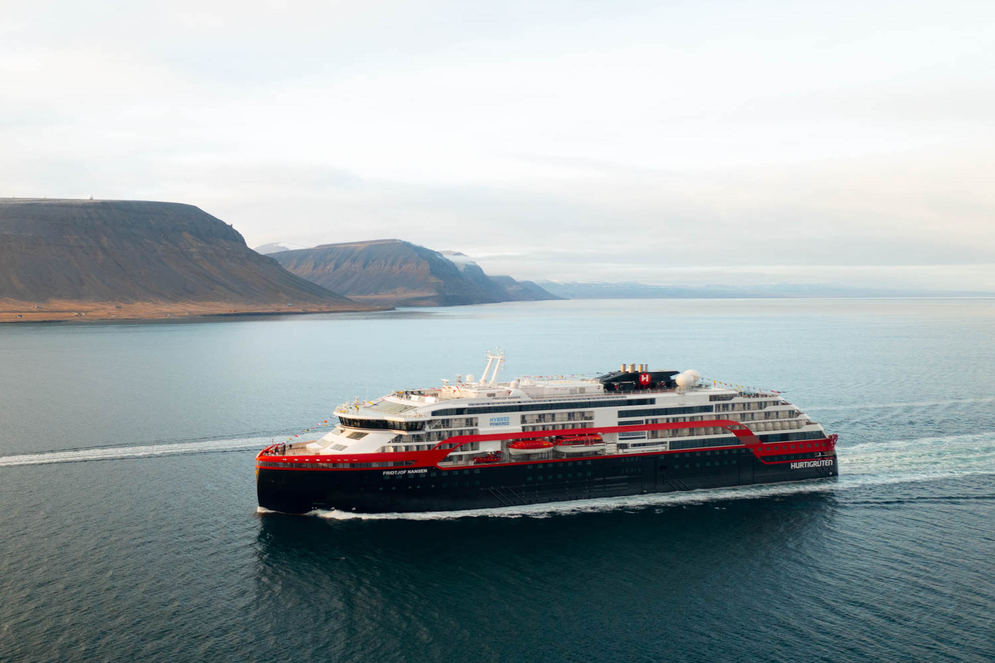 MS Fridtjof Nansen © Hurtigruten
