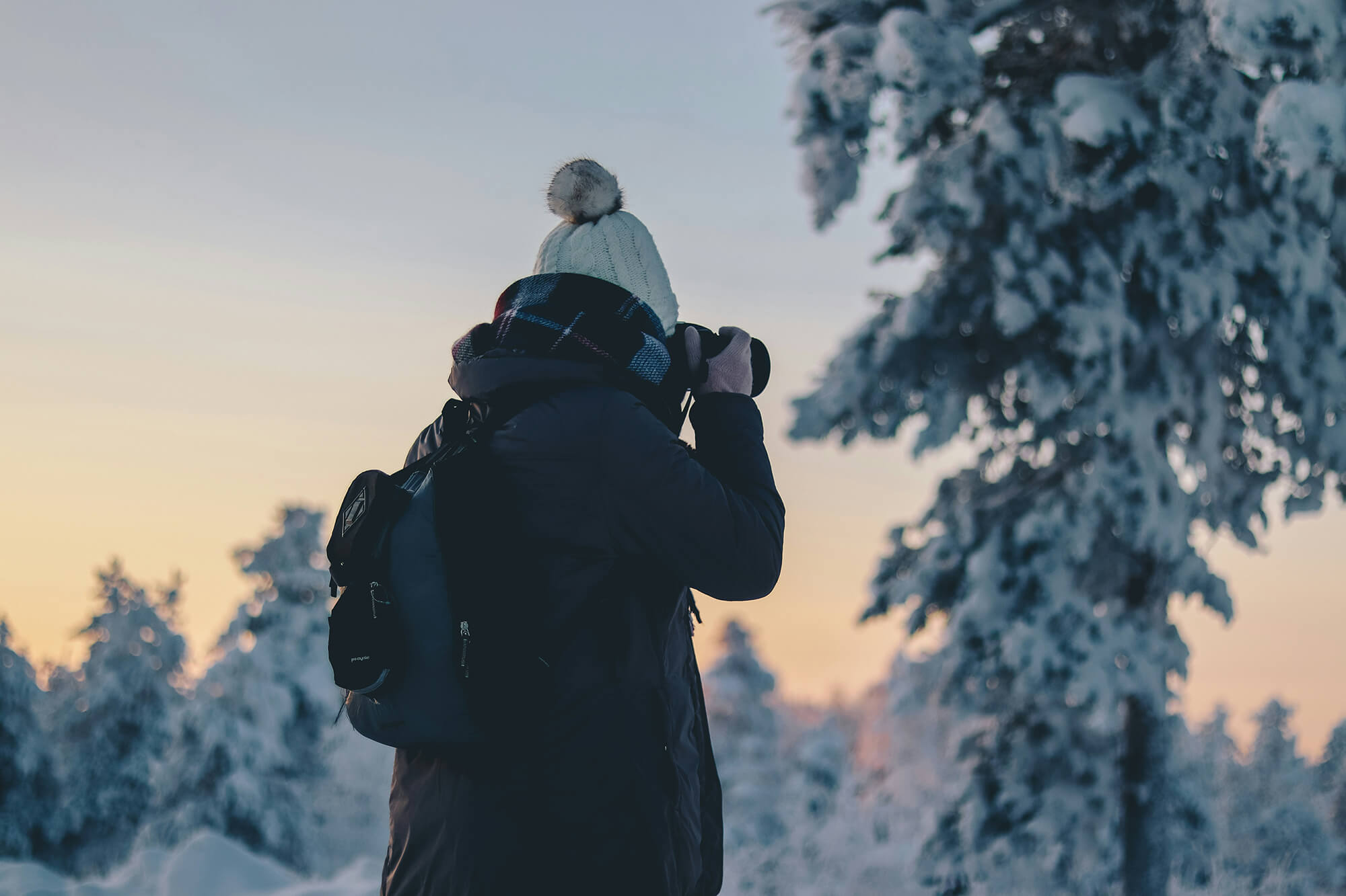 Tourist in Finland © Ethan Hu Unsplash